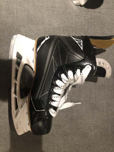 Bauer Supreme 160 Hockey Skates Youth Size 3