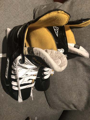 Bauer Supreme 160 Hockey Skates Youth Size 3.5