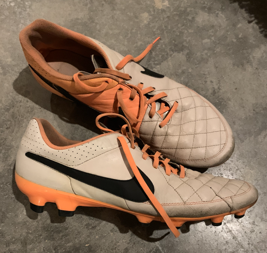 Nike Tiempo Cleats