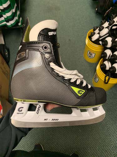 New G5035 Hockey Skates Senior Size 7.5