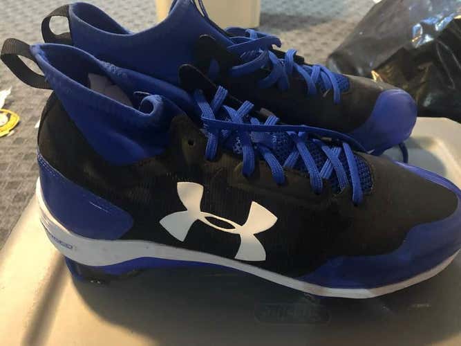 New without Bx Under Armour Metal Cleats