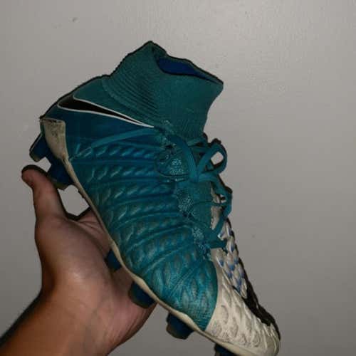 Size 7.5 Hypervenom Phantom III