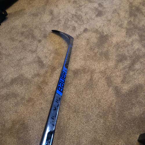 New Nexus 2N Pro Hockey Stick Intermediate