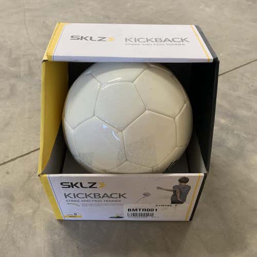 Brand New | Skiz Kickback Strike and Pass Trainer