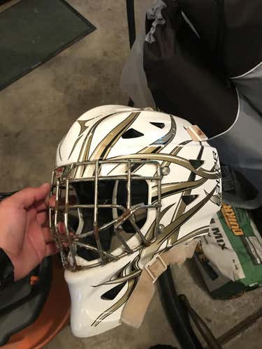 Bauer profile 1200 Goalie Mask Senior