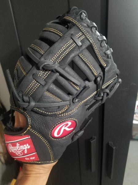 New Rawlings Baseball Glove