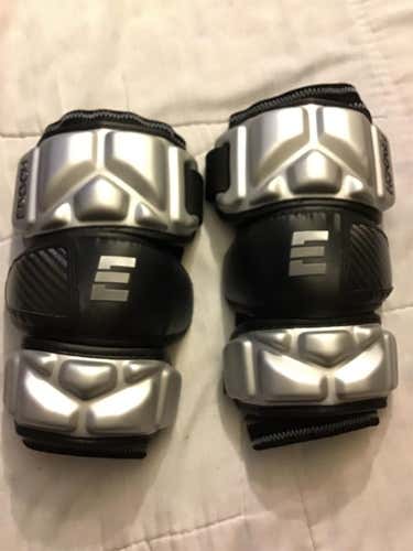 New Integra Arm Guards Large
