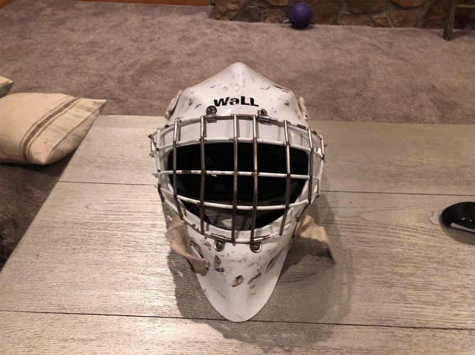 W8 Goalie Mask Senior Pro Stock