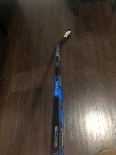 Bauer Nexus 1n Team Stock Has Graphics Of A Team Stock But Same Build As A 1n (same Specs As 1n)