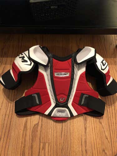 CCM Shoulder Pads Senior Pro Stock