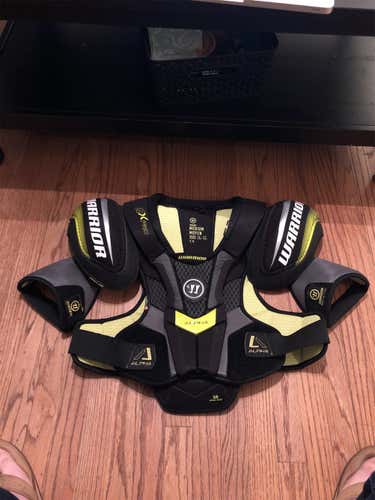 Alpha QX Pro Shoulder Pads Senior