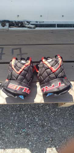 New True XC9 Z-Palm Gloves: 15", Black & Red