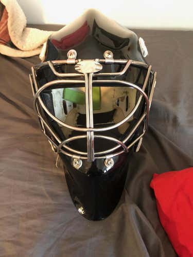 Wall W4 Goalie Mask Senior