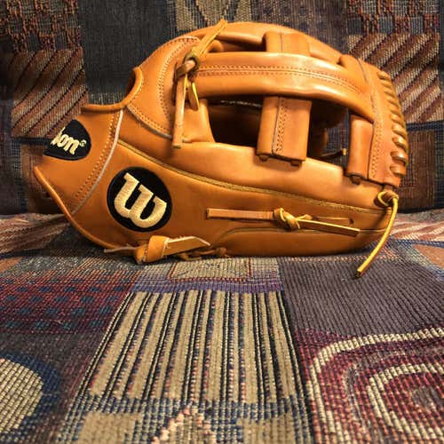 New EL3 A2000 Baseball Glove
