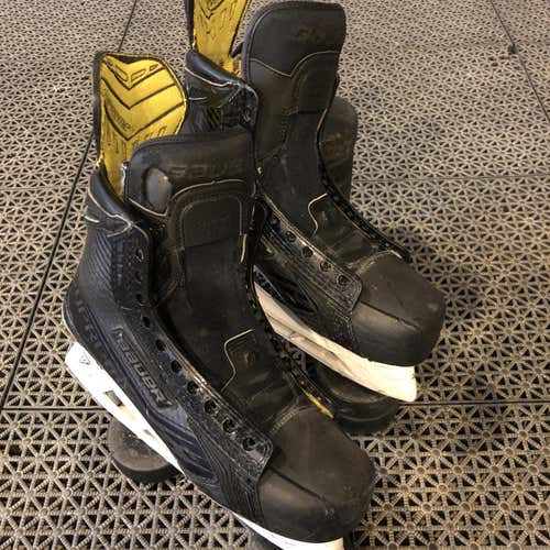 Supreme MX3LE Hockey Skates Senior  Size 7