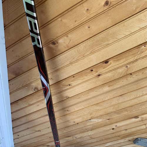 Vapor 1X Lite Hockey Stick Righty Mid Intermediate