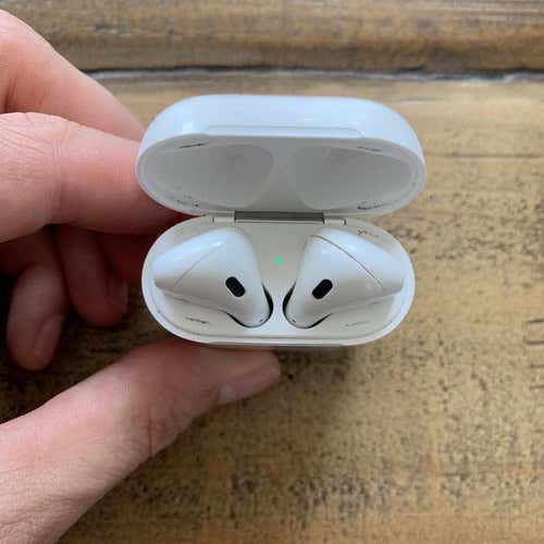 Apple AirPods Gen 1
