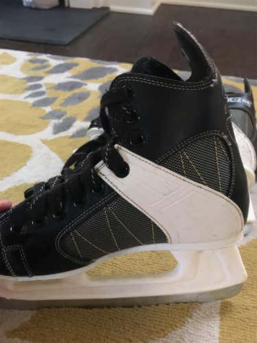 CCM Hockey Skates Junior Size 5