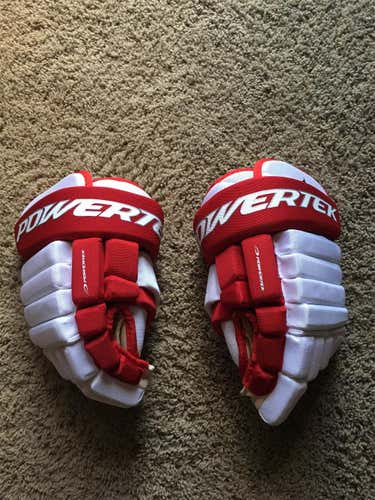 New  Gloves Senior