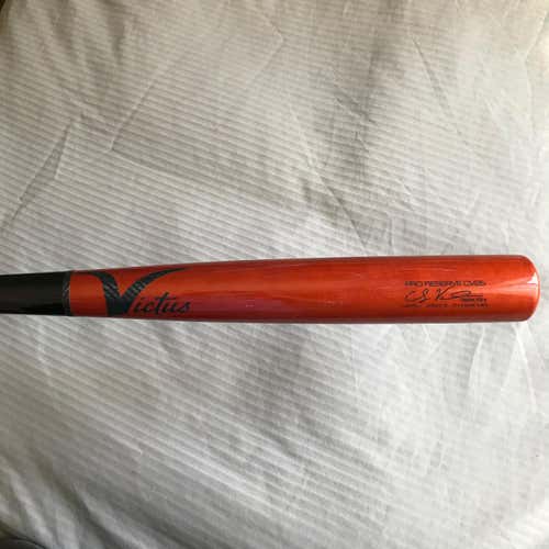 Victus Pro Reserve (Brand New)- 34in 31.5oz