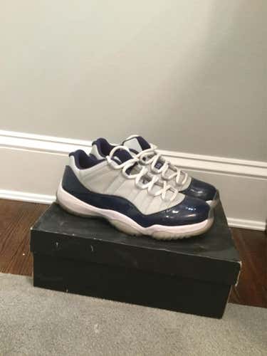 Air Jordan Retro 11 Low “Georgetown” Shoes and UNC Nike trainers