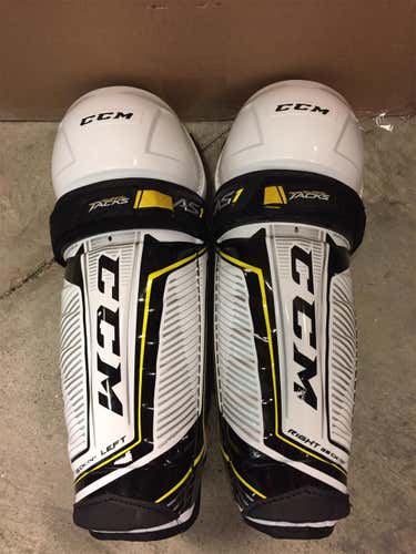 New Tacks Shin Pads Senior