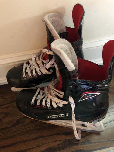 Vapor X600 Hockey Skates Senior  Size 7.5