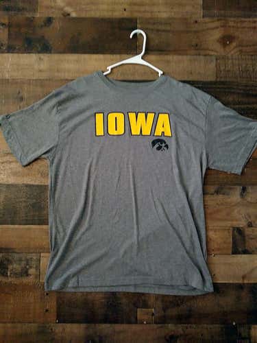 NCAA College UNIVERSITY IOWA HAWKEYES Grey Gold Black Logo Team Shirt