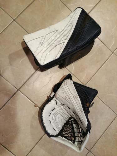 CCM Eflex 4 Pro Stock Glove Set