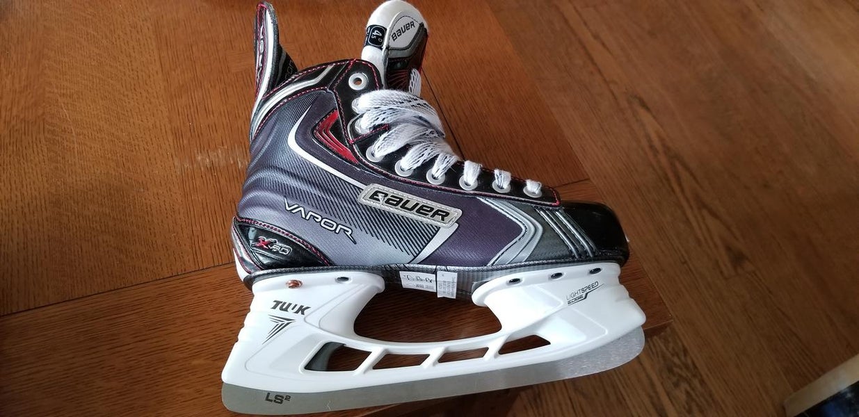New Bauer Vapor X90 Hockey Skates Junior Size 4.5