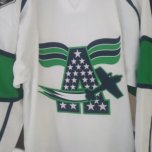 (BRAND NEW) Hockey Jersey (SMALL)