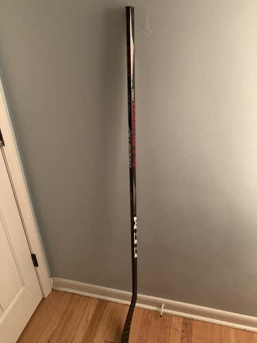 CCM Jetspeed Pro P28 curve 65 flex - Retail 57 inches, cut down to 54 inches