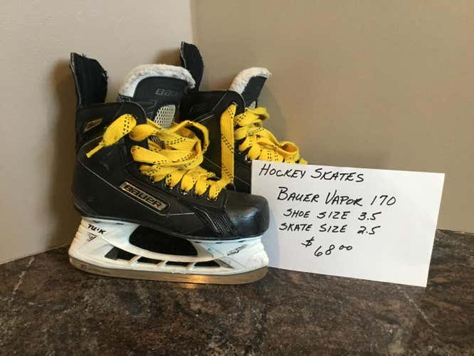 Bauer Hockey Skates Junior Size 2.5