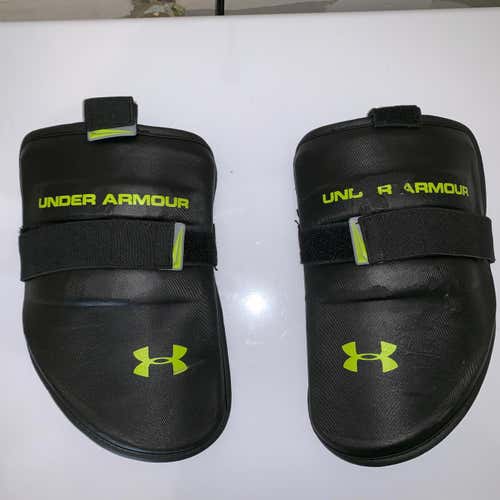 Under Armour Arm Pads