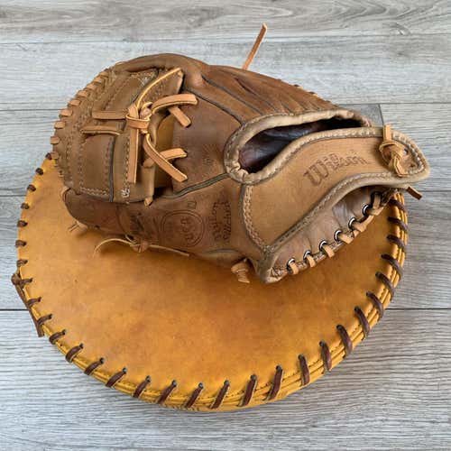 Vintage Wilson A2000 (A2966) Baseball Glove