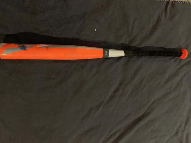 Easton Mako Bat
