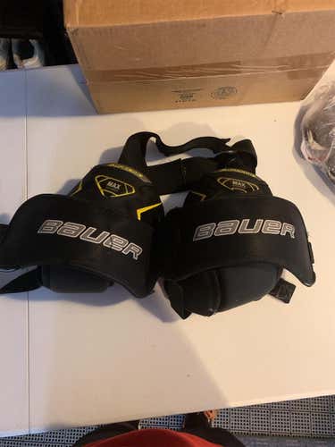 Supreme 1S Goalie Knee Pads