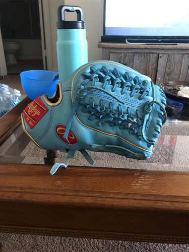 Marcus Stroman Heart of the Hide Baseball Glove