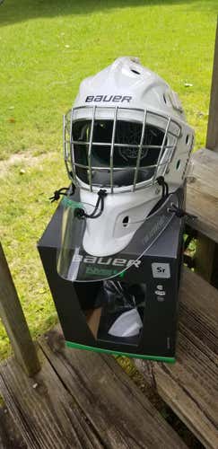 New Bauer NME 4 Goalie Mask Senior