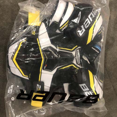 New Supreme 2s pro Shoulder Pads Senior