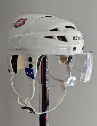 Used PRO STOCK Canadiens CCM V08 Helmet Size Small - White Away