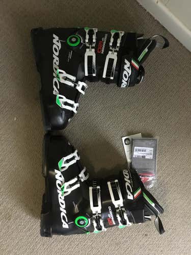 New Nordica Dobermann GP 120 Size 25.5, 120 flex, 98mm last/width. $225 or best offer