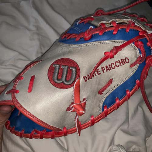 A2000 Baseball Glove Adult