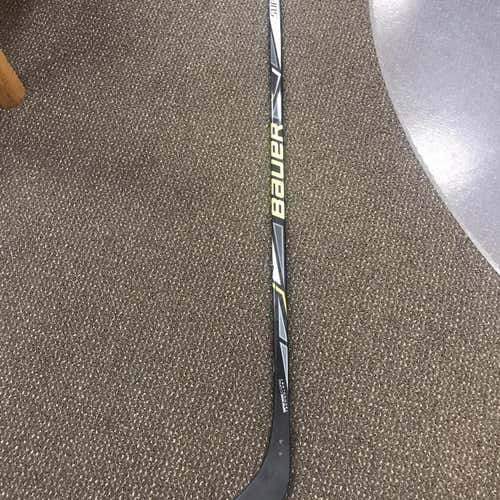 Supreme S170 Hockey Stick Righty Mid Senior