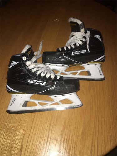 Supreme S190 Hockey Goalie Skates Junior Size 4
