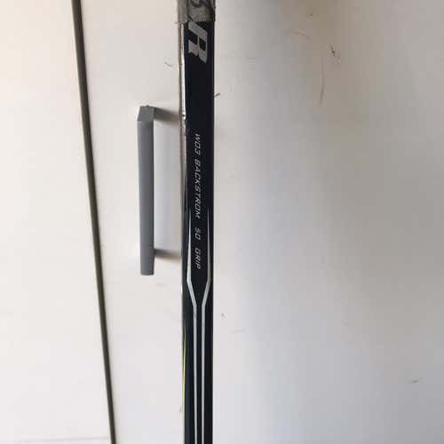 Alpha QX Hockey Stick Righty Toe Junior