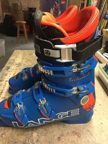 Lange RS 130 Ski Boots