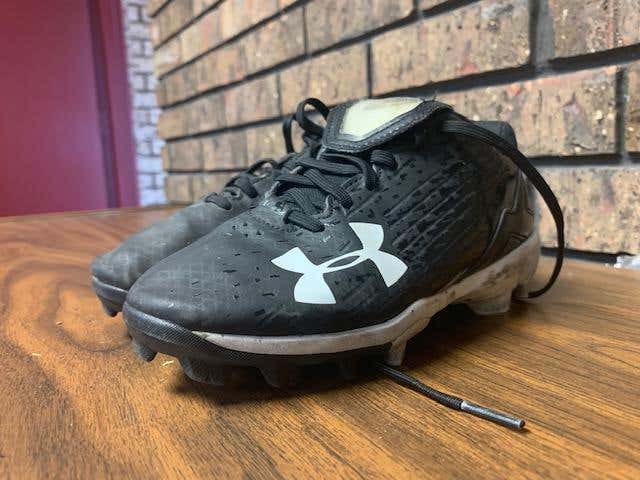 Under Armour Cleats Youth size 1