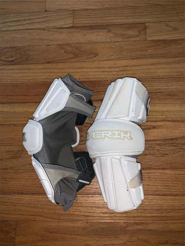 Maverik Max Arm Guards