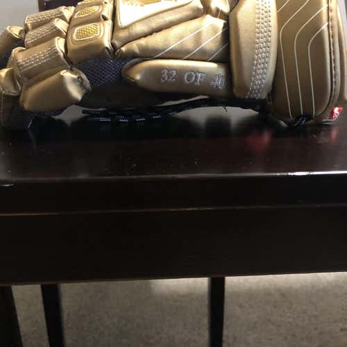 New King II Lacrosse Gloves